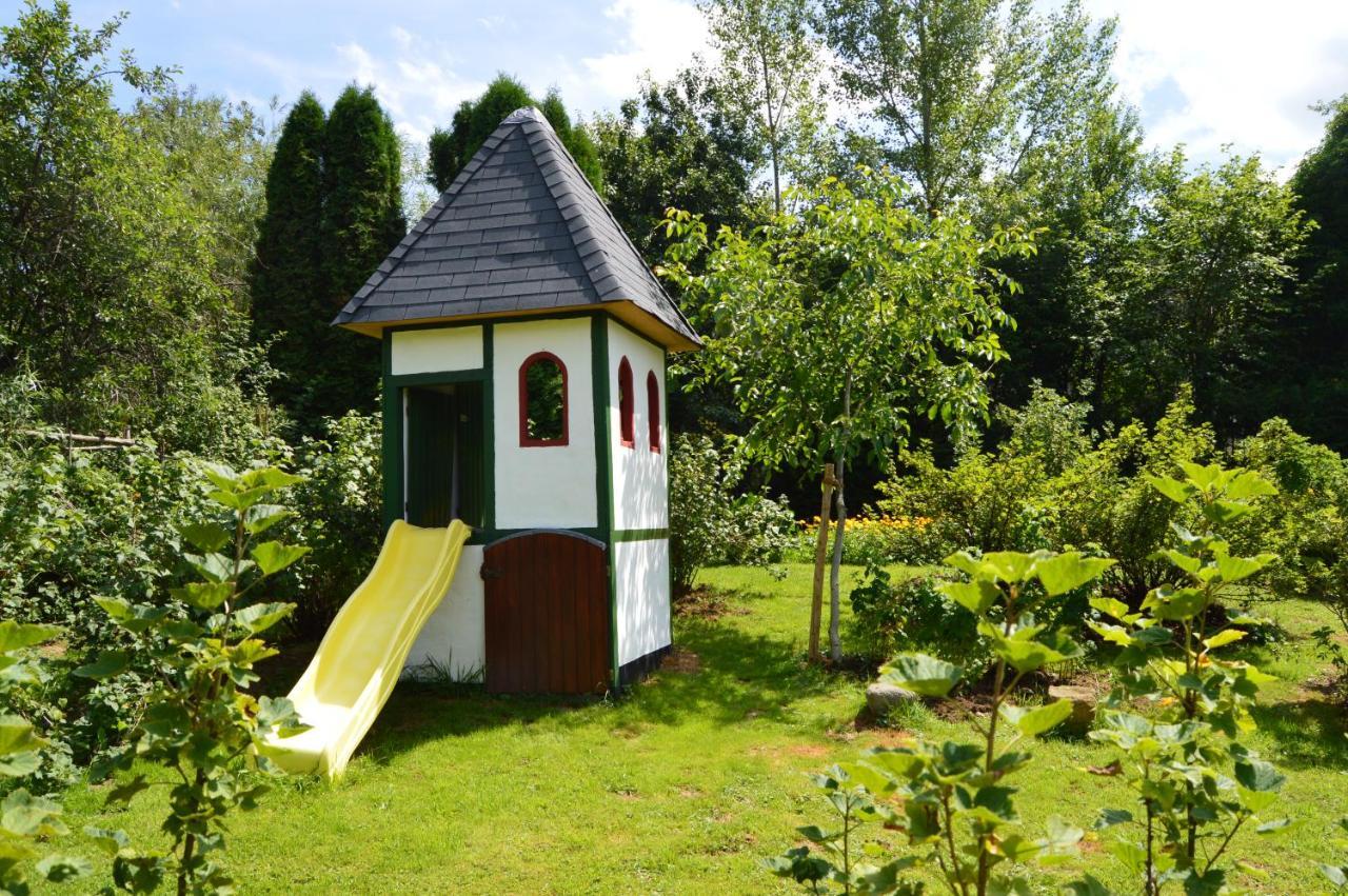 Villa Haus Kaspers à Kelberg Extérieur photo